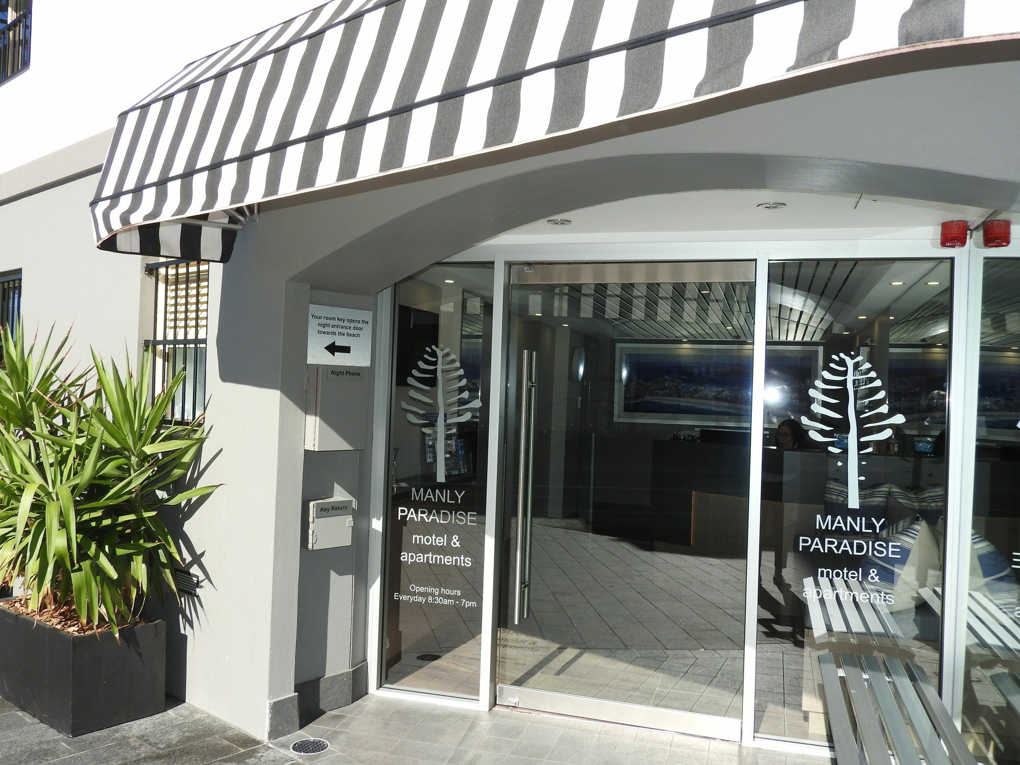 Manly Paradise Motel & Apartments Sidney Exterior foto